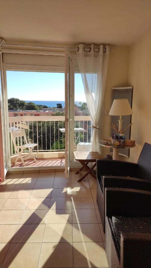 Appartement Lumineux Vue Mer Frejus Luaran gambar